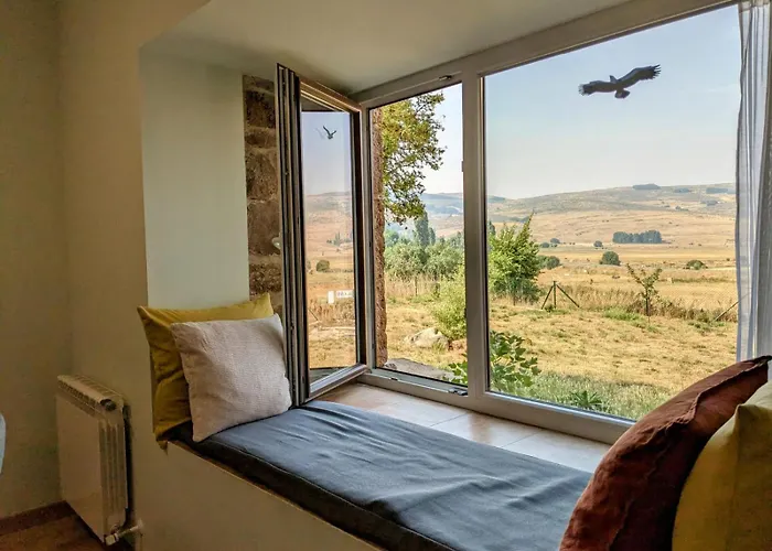 De La Esmeralda * San Martin de la Vega del Alberche